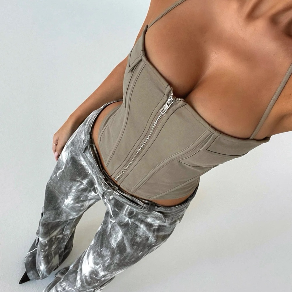 Outcast Serene Top Taupe